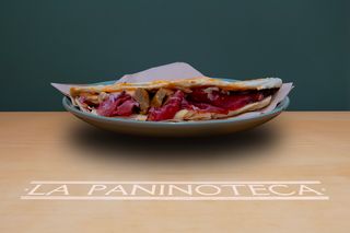 23 Coppa, brie, porcini e salsa rosa