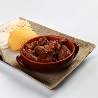Carne de porc la garnita cu mamaliguta
