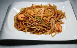 Tallarines Fritos Con Langostinos