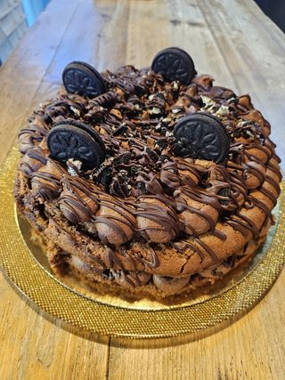 Tarta Casera De Chocolate Kinder Y Oreo (Porción)