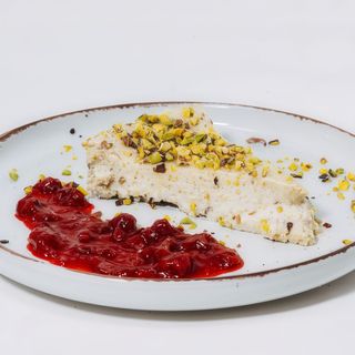 Tarta de queso y chocolate blanco al pistacho