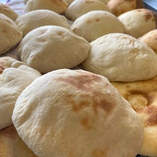 Традиційний хлібчик Піта