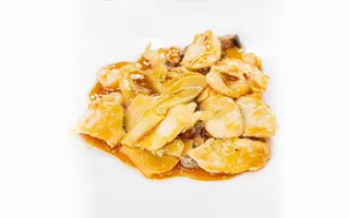 773 Pollo bambu e funghi