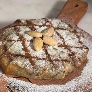 Pastilla De Poulet Aux Amandes