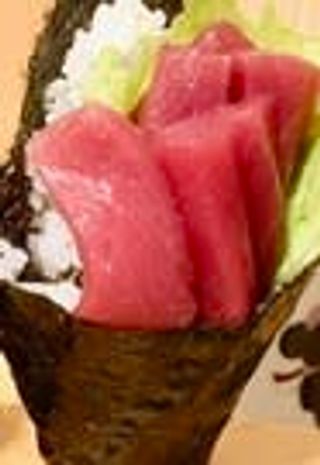 125. Temaki Atún