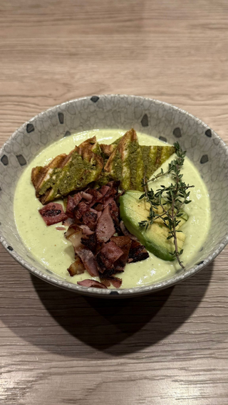 Avocado Cream Soup with Bacon Chips 350 g