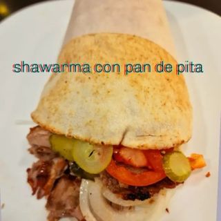 Shawarma de cordero  con todos 