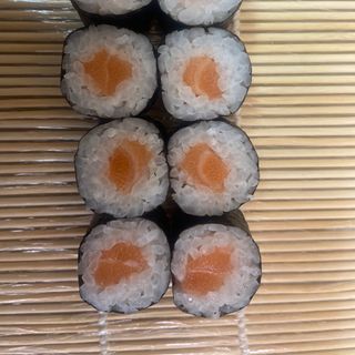 Хосомаки Сьомга пушена с Филаделфия  (8бр-110г)