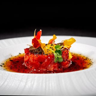 Tartare tuna truffle