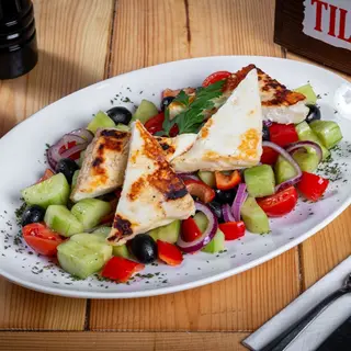 Salata halloumi