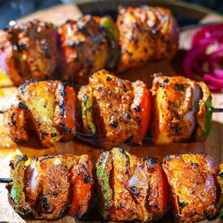 CARTOFI IN CUPTOR TANDOORI( Tandori Aloo)