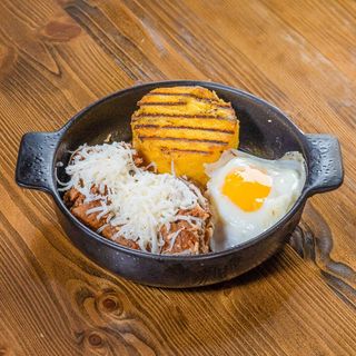 Tochitură moldovenească