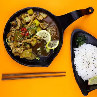   Plat Poulet a l ananas 