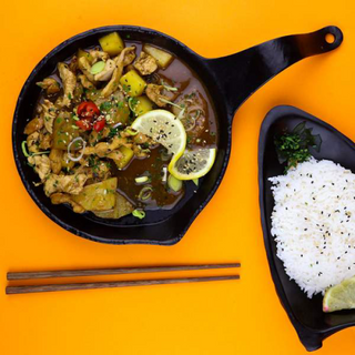   Plat Poulet a l ananas 