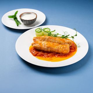 Gołąbki w sosie pomidorowym (2 szt.)