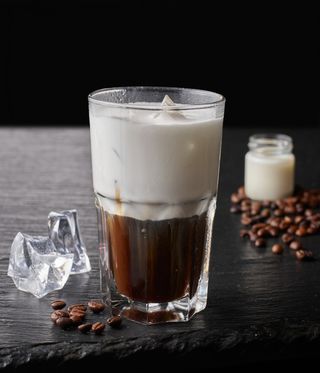 უკოფეინო ცივი ლატე