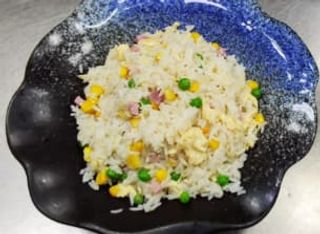 128. Arroz Frito Tres Delicias