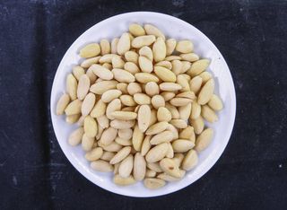 Бадем бланширан Мамините ядки (100гр)