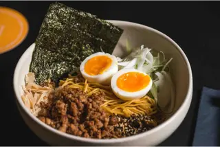 Dry beef nooodles