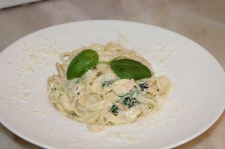 Tagliateli cremoso de camarão 