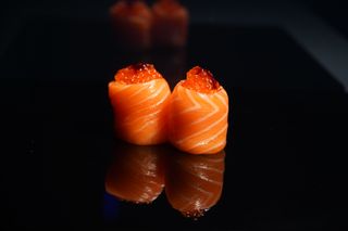 132. Gunkan sake ikura