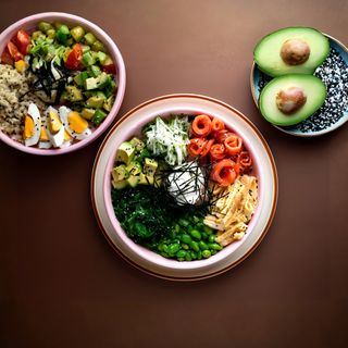 Боул с лососем