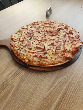 Pizza Carbonara (Pequeña)