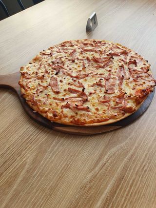 Pizza Carbonara (Pequeña)