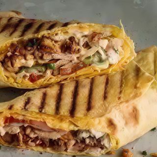 Pollo Cheese Shawarma
