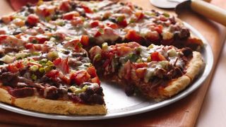 Large Chili Beef Pizza