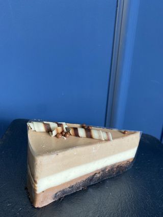 Десерт три шоколади