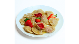 Pierogi z truskawkami 12szt