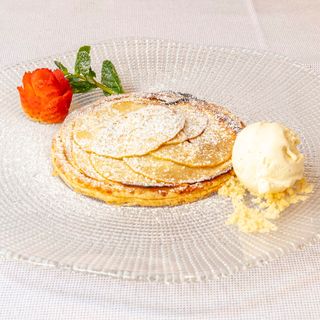 Tarta Fina De Manzana Hecha Al Momento