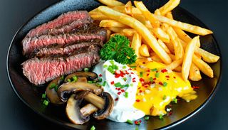 Specialitatea casei cu cartofi prajiti(400/200/150g)