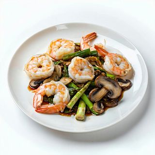 Gambas con setas y bambú