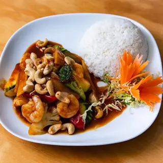 7. Pad Med Mamuang Himapan Vegetariano
