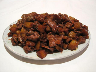 185. Свинско с картоф