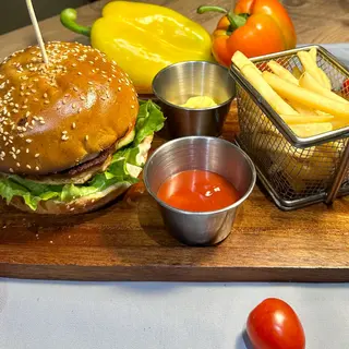 Жан Бургер с курицей (350г)