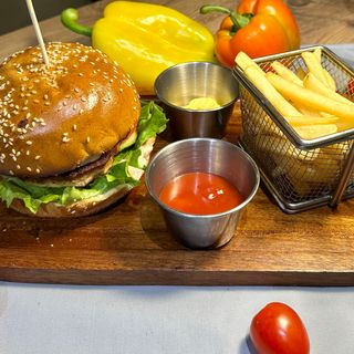 Жан Бургер с курицей