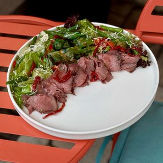 Салат з ростбіфом sous vide (270гр)