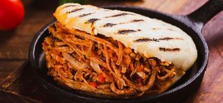 Arepa Con Carne