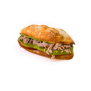 Bocadillo de ATÚN GUACAMOLE