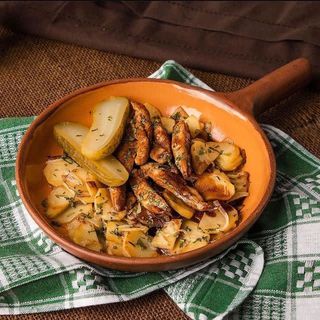 Жареный картофель по-домашнему