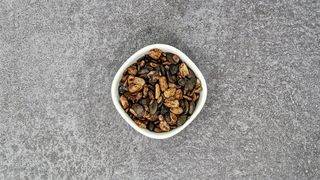 Semenke u tamari sosu 70g