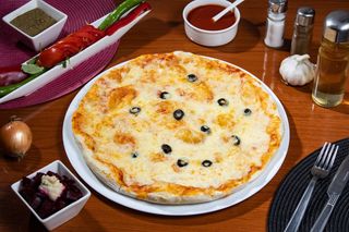 Pizza Margherita 1+2