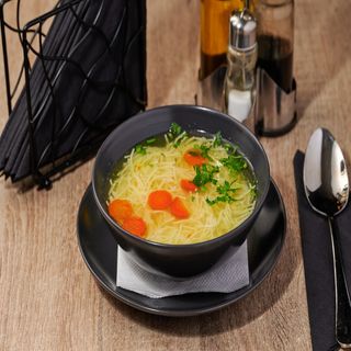 Supa de pui cu taitei