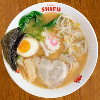  9 Chashu Ramen (200 G.)