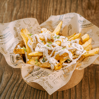 Patatas con queso parmesano y mayo trufada