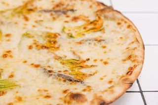 Fiori di zucca e alici