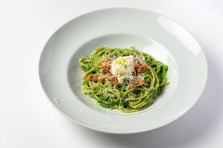 Зеленая паста со страчателлой